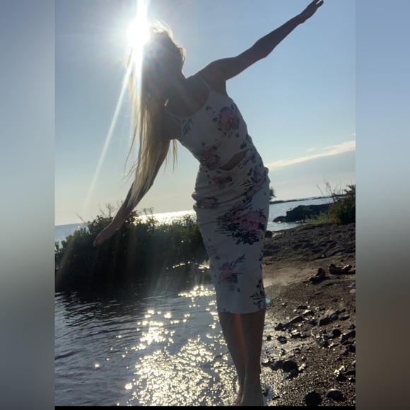 Summer dress, size 4-6. - Picture 4 of 5